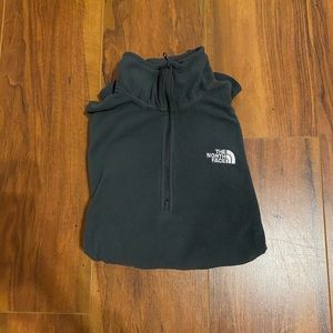 Long sleeve gray North Face fleece